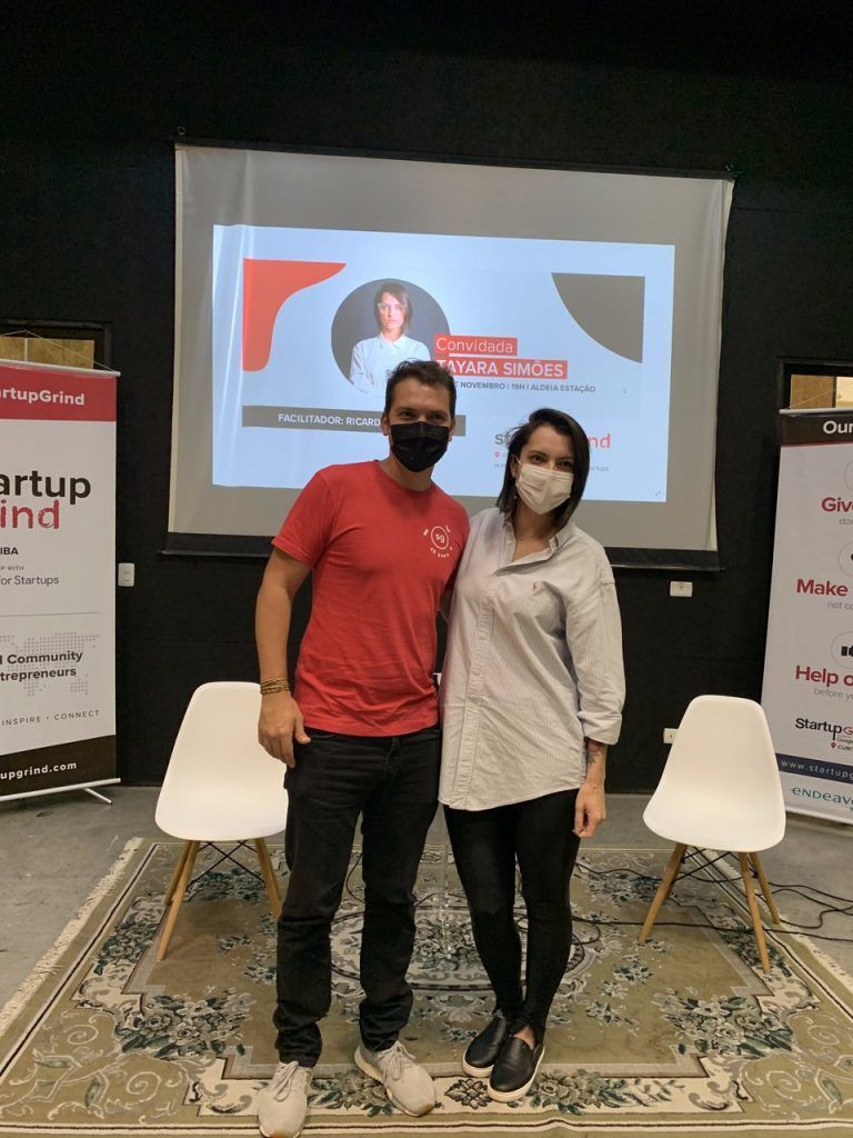 Tayara Simões e Ricardo Dória durante o Startup Grind