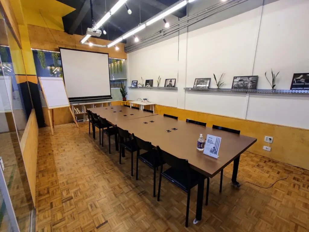 Sala Ação na sede Cândido