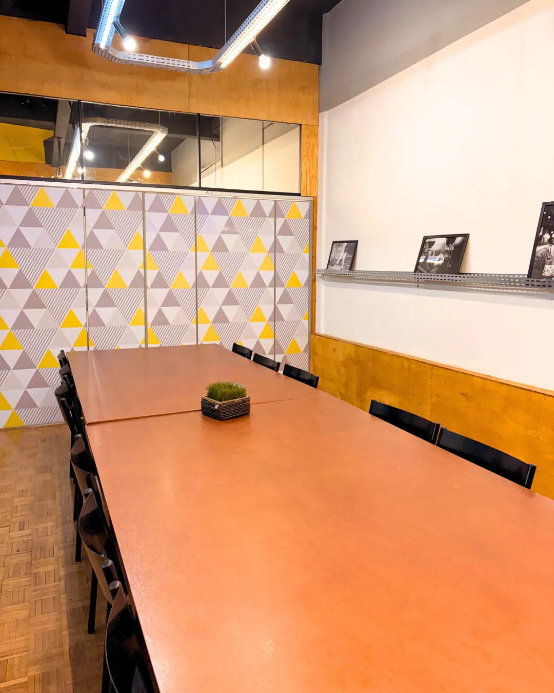 Sala de reunião na Aldeia Coworking